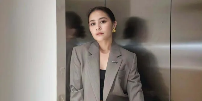 Prilly Latuconsina Tunda Jadwal Mengajar, Fokus Ujian Akhir Semester S2