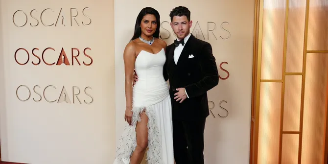 Priyanka Chopra dan Nick Jonas di Red Carpet Piala Oscar, Perjalanan Menantang