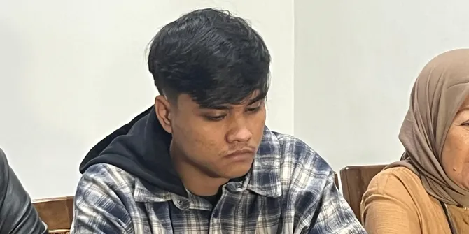 Ressa Rizky Rossano Tuntut Denada Akui Dirinya Sebagai Anak Secara Langsung