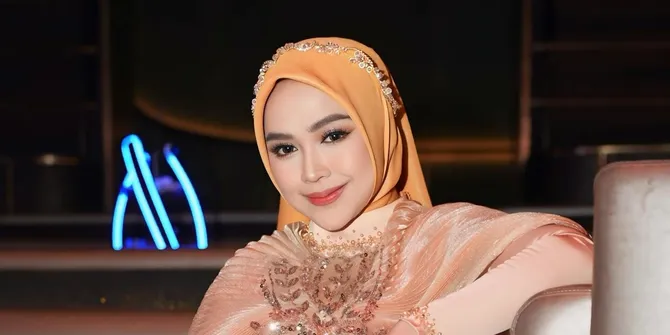 Ria Ricis Selalu Bawa Uang Tunai ke Manapun, Ungkap Alasan Kocaknya