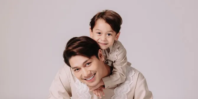 Rizky Billar Foto Bareng Abang L, Ungkap Makna Jadi 'Payung'