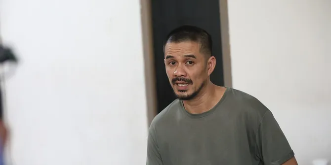 Roby Tremonti Bantah Lakukan Pemerkosaan Kepada Aurelie Moeremans