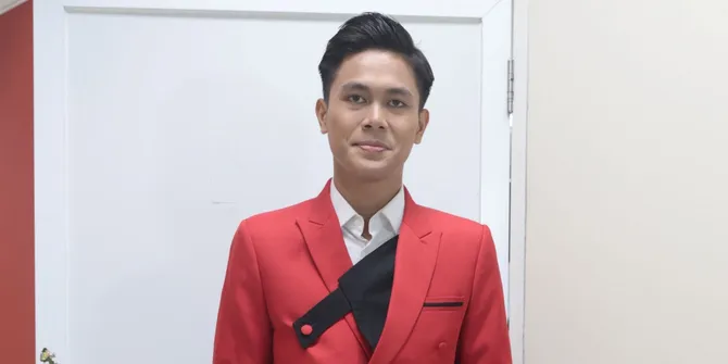 Syafiq Dangdut Academy 8 Bikin Lesti dan Dewi Perssik Terpikat Lewat 'Jandaku'