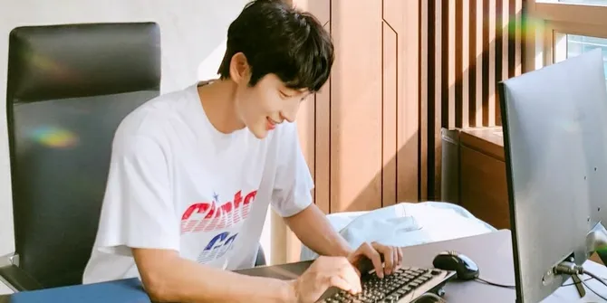 Terkenal Dermawan dan Ramah dengan Teman Sesama Selebritis Korea, Yuk Intip Hadiah Food Truck Lee Joon Gi yang Diberikan ke Teman-Temannya!