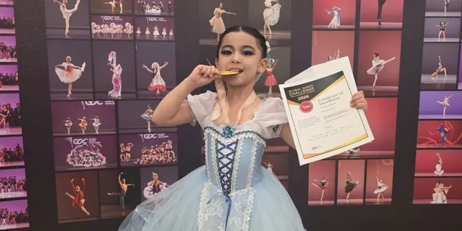 Thania Anak Sarwendah dan Ruben Onsu Dapat Medali Emas di Kompetisi Balet