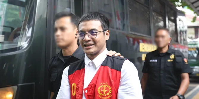 Vadel Badjideh Divonis 12 Tahun Penjara, Malah Tertawa dan Sebut Hukum di Indonesia Lucu
