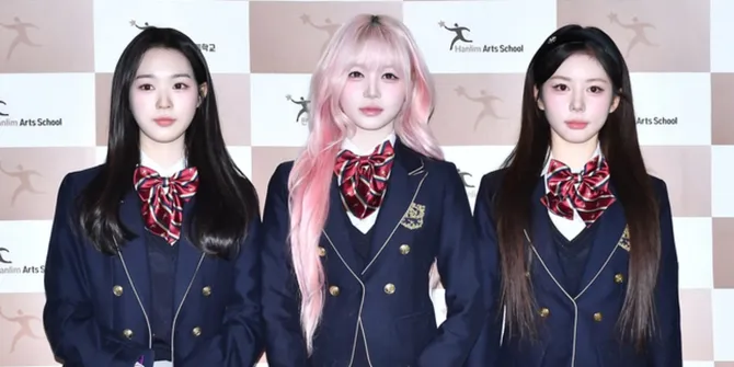 Wisuda Idol K-Pop dan Aktor Muda di Hanlim Arts High School