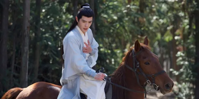 Yang Yang Jatuh dari Kuda, Kejadian Tak Terduga di Balik Layar Syuting 'ZHAN ZHAO ADVENTURES'