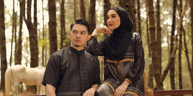 Zaskia Sungkar dan Irwansyah Kompak Rahasiakan Jenis Kelamin Anak Keduanya