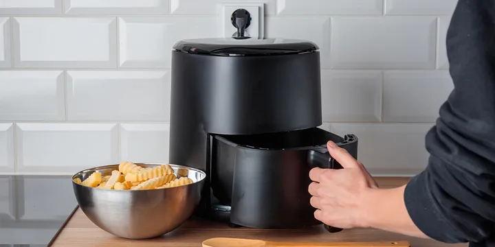 5 Rekomendasi Air Fryer Praktis untuk Anak Kos, Masak Cepat Tanpa Ribet 5