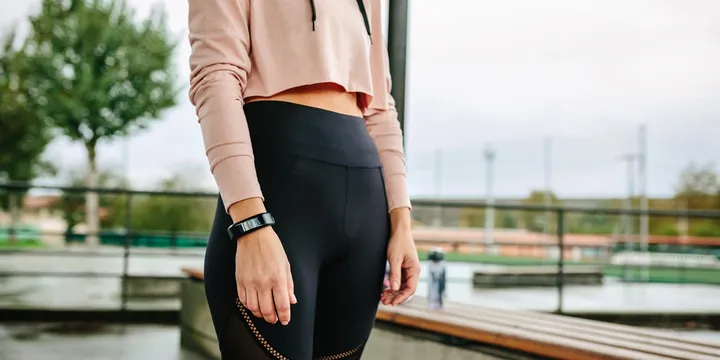 Rekomendasi Legging Olahraga yang Nyaman dan Bikin Bebas Gerak, Intip Daftar Favorit Gen Z! 8