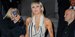 Braless Sepulang dari Runway Marc Jacobs, Miley Cyrus Malah Alami Nip Slip Memalukan