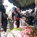 Potret Pemakaman Irianti Erningpraja Penuh Haru, Dewa Budjana Hingga Bos Musica Studios