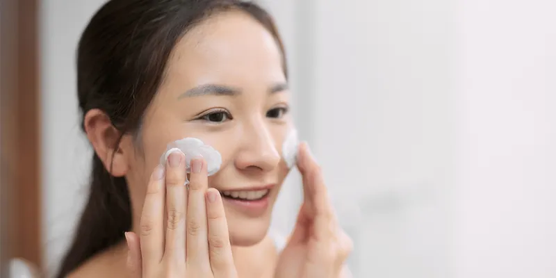 Kulit Kusam dan Breakout Setelah Lebaran? Ini 4 Langkah Skin Recovery yang Wajib Dicoba!