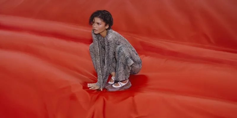 Zendaya x On Hadir di Indonesia, Padukan Sportswear Modern dengan Sentuhan Fashion Sinematik