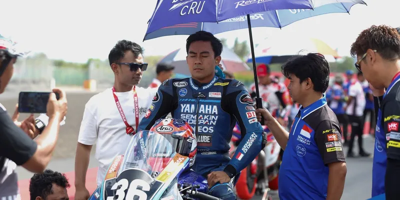 Muhammad Faerozi Toreqottullah Emosional Raih Podium Ketiga di Mandalika, Momen yang Dinanti Mendiang Ibunda