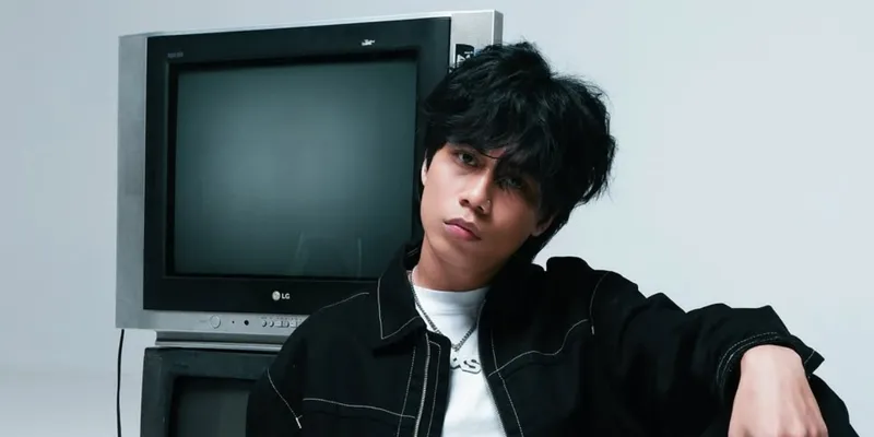 Penyanyi Tenxi Ungkap Sering Cari Referensi Outfit di Roblox, Sering Beli Skin!