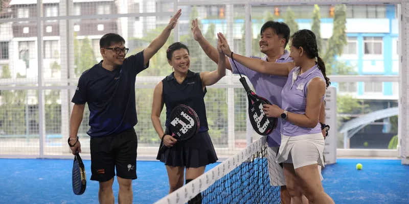 Potret Kakak Beradik Juicy Padel dan Venom Fighter Berduel Seru di Lapangan Padel 