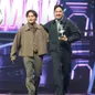Rizky Febian dan Adrian Khalif Borong Dua Trofi SCTV Music Awards 2026, 'Alamak' Sukses Besar