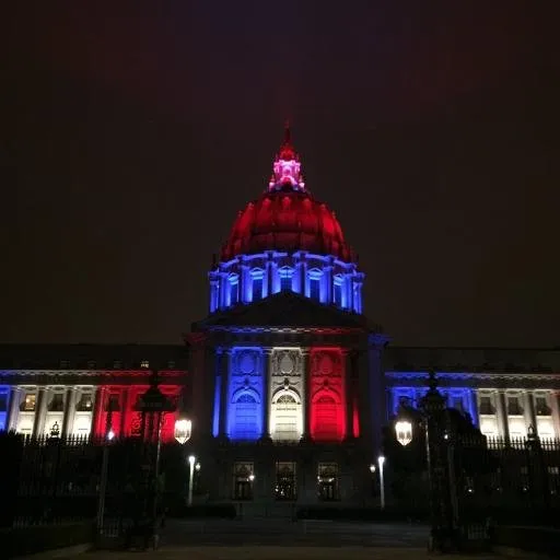 Duka Dunia Untuk Paris Melalui Pemandangan Indah dan 