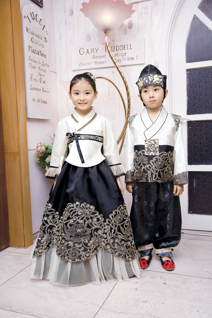 Fashion Anak Lucunya Si Kecil Pakai Hanbok Vemalecom