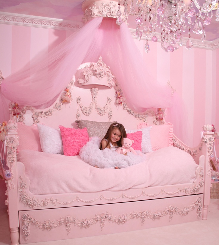 Inspirasi Kamar  Tidur Bertema Princess Untuk Anak 