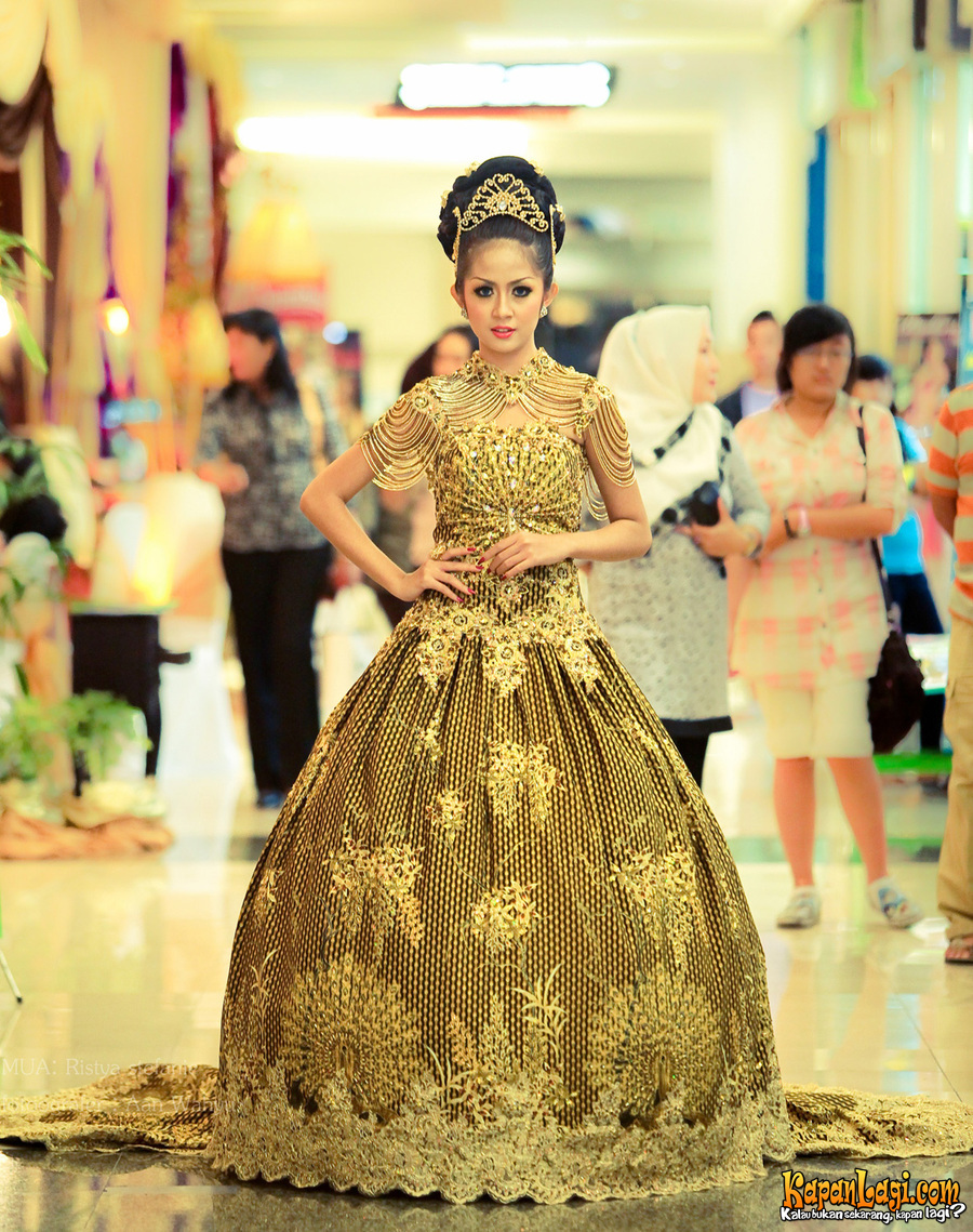 Gaun Pengantin Batik Vemalecom