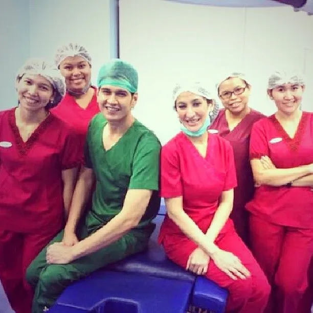 Pesona Dokter Ryan Thamrin Memukau Banyak Fans Vemale dokter editor 004