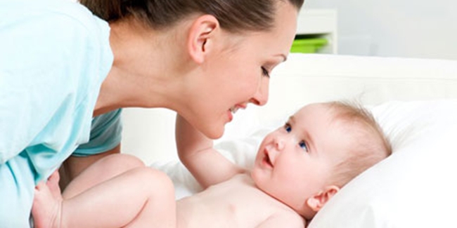 Parenting Bayi Kebutuhan Sentuhan Ibu Kuatkan Gambar Lucu