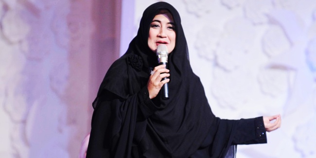 Umi Pipik: Hijab Fashion Jangan Sampai Di Luar Syariat Islam  Vemale.com