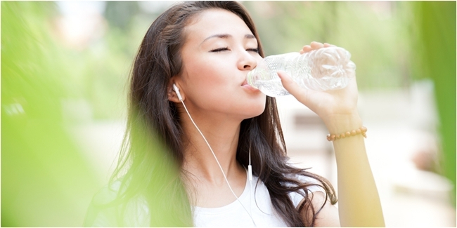 Manfaat Minum Air Putih Sebelum Tidur Vemale com