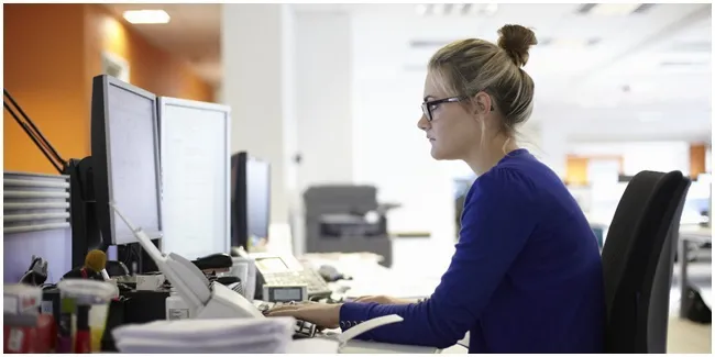 Hasil gambar untuk Duduk di kursi kerja sepanjang hari