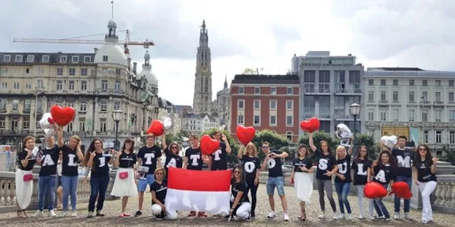 Bangga, Sulam Alis Asal Indonesia Go Internasional 