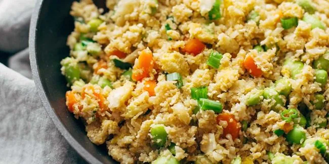 Resep Membuat Nasi Goreng Vegetarian | menu diet resep cara membuat nasi goreng dari kembang kol Resep Membuat Nasi Goreng Vegetarian | menu diet resep cara membuat nasi goreng dari kembang kol