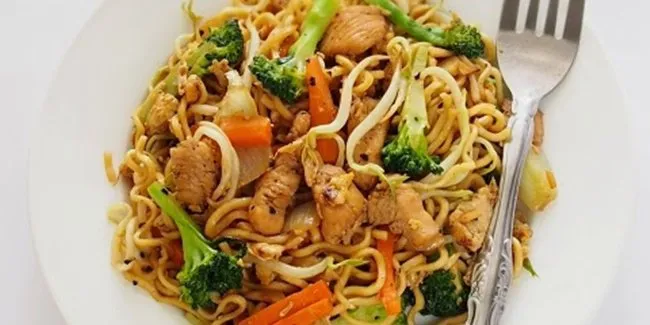 Cara Membuat Mie Ayam Lada Hitam | resep mie goreng sayur ayam bumbu lada hitam pedas sadis Cara Membuat Mie Ayam Lada Hitam | resep mie goreng sayur ayam bumbu lada hitam pedas sadis