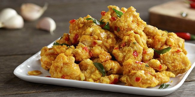 Resep Ayam Krispi Saus Telur Asin Pedas Dari Makanan Kita