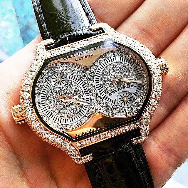 Detail jam tangan deLaCour/ foto: copyright instagram/delacourwatches