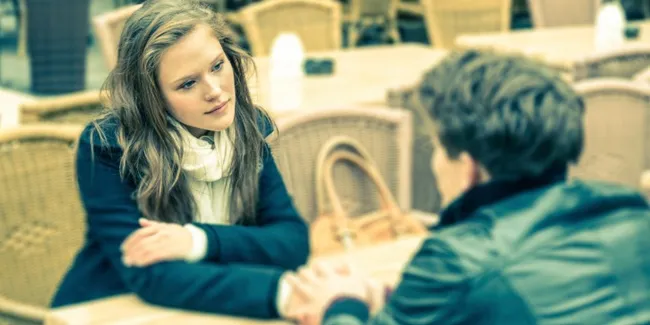 curhat tentang keburukan pasangan akan berdampak buruk pada hubungan seseorang