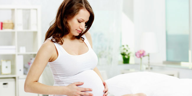 Baby bump biasanya hilang sendiri 2 minggu setelah melahirkan./Copyright thinkstockphotos.com