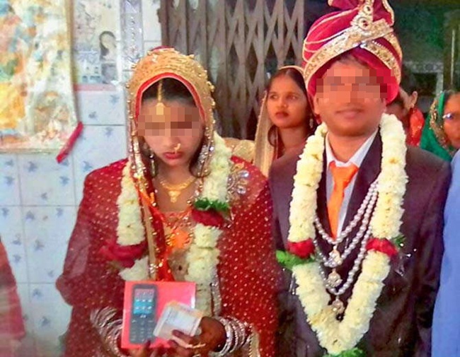 Ravi menikah dengan wanita yang baru ditemuinya satu kali/copyright odditycentral.com