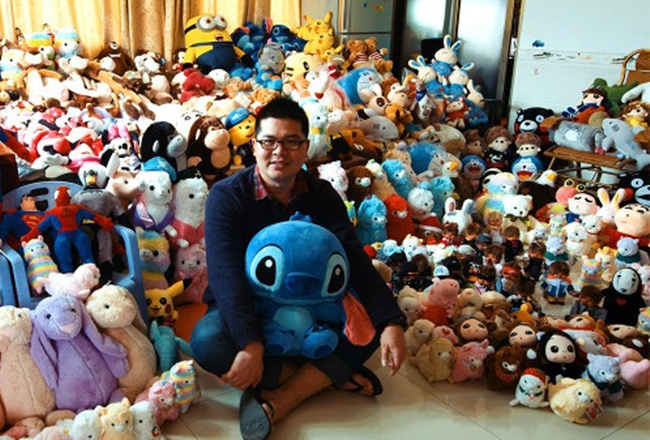 Chen mendapatkan 15 ribu boneka selama tahun 2016 | Photo: Copyright shanghaiist.com
