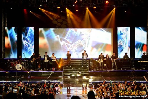 Coboy Junior termasuk salah satu grup yang memiliki fans fanatik | Foto: copyright kapanlagi.com
