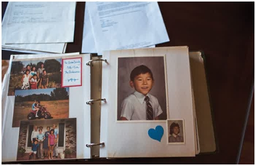 Nathan ingin menemukan keluarga kandungnya yang berdarah Korea Selatan. | Foto: copyright boredpanda.com