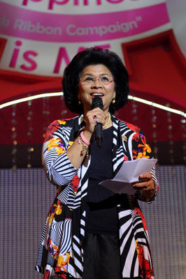 Kata Sambutan oleh Ibu Linda Gumelar dalam Charity Dinner Pink Ribbon Campaign Mal Ciputra Jakarta | copyright Vemale.com