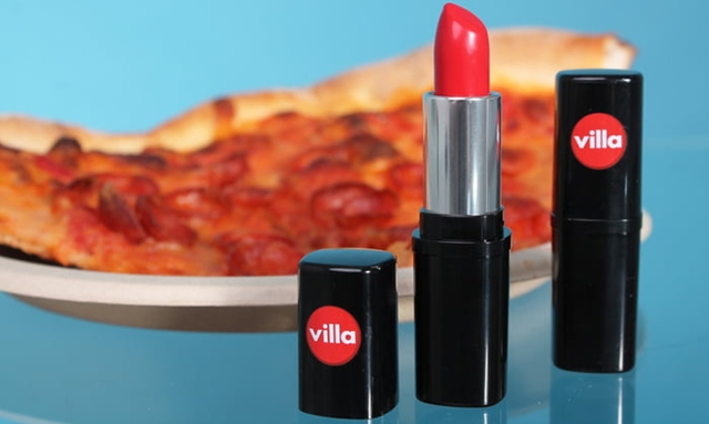 Lipstik unik dengan rasa pepperoni./Copyright 9gag.com