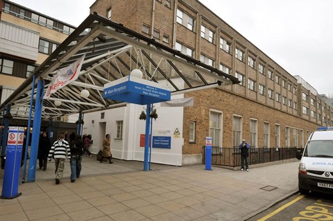 Halaman rumah sakit untuk departemen penyembuhan anak-anak | Photo: Copyright mirror.co.uk