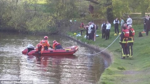 Moses tenggelam rabu sekitar pukul 17:30 waktu setempat | Photo: Copyright dailymail.co.uk