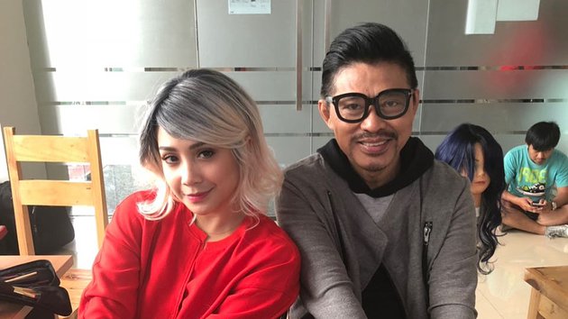 Makeup yang dipamerkan Gigi juga cocok banget dengan style rambut barunya tersebut./Copyright instagram.com/raffinagita1717/jje