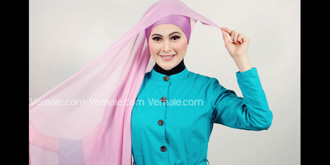 Hijab Praktis Dewi Sandra - Hijab Top Tips