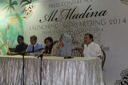 Press Conference Al Madina | copyright vemale.com